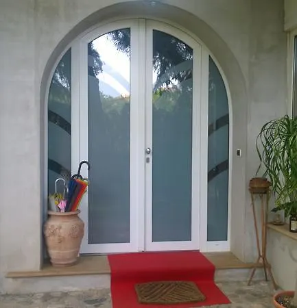 Casa Di Meco *